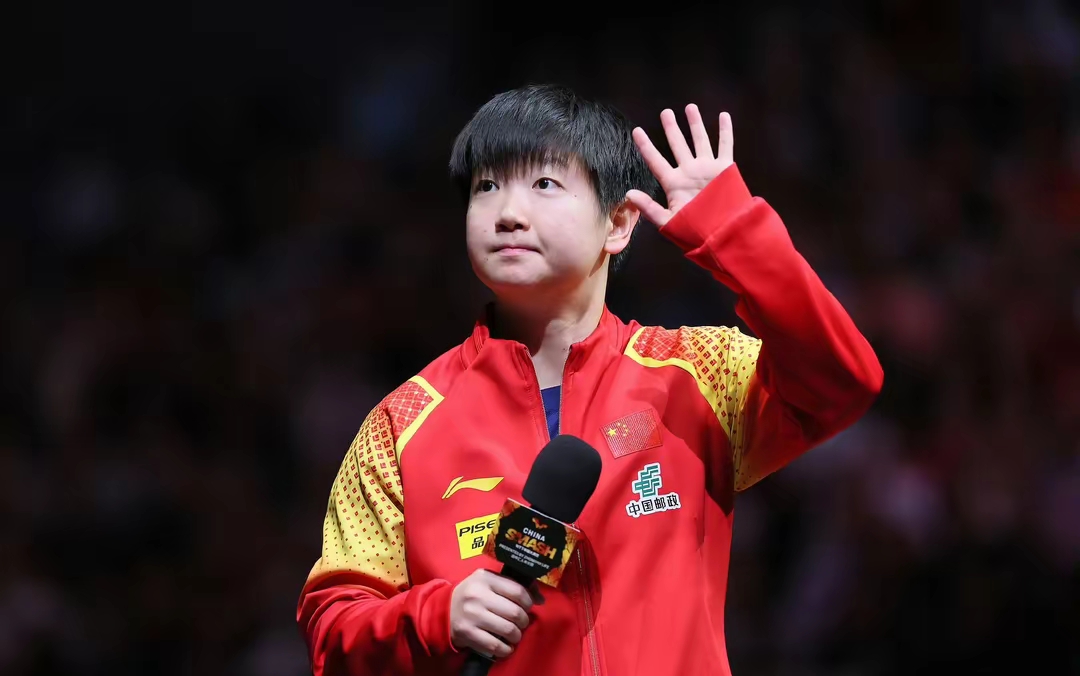 包含法兰克福拉尤登负伤，将缺席多场比赛的词条
